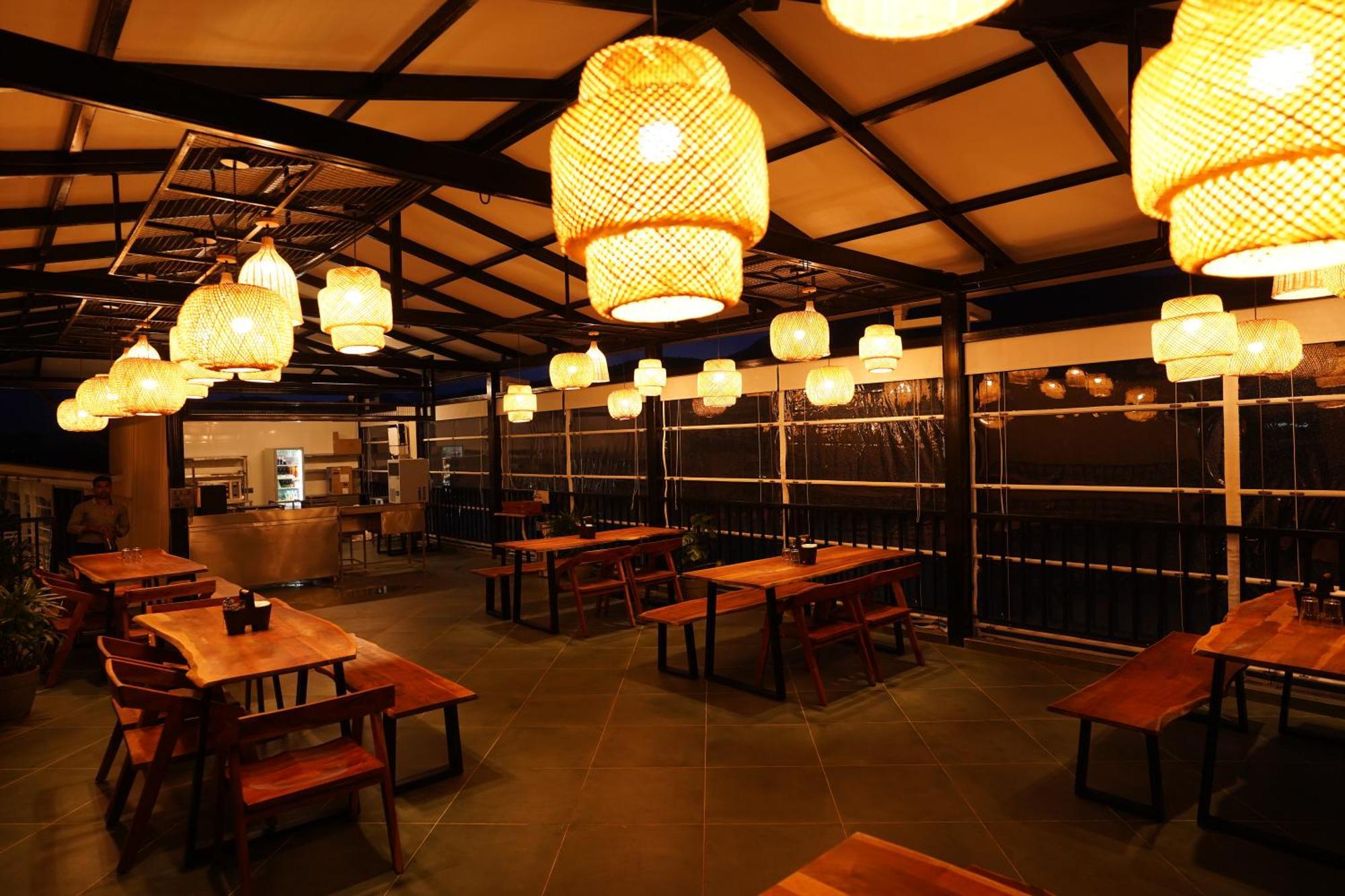 Hotel The Boat Club,Karjat Exterior foto