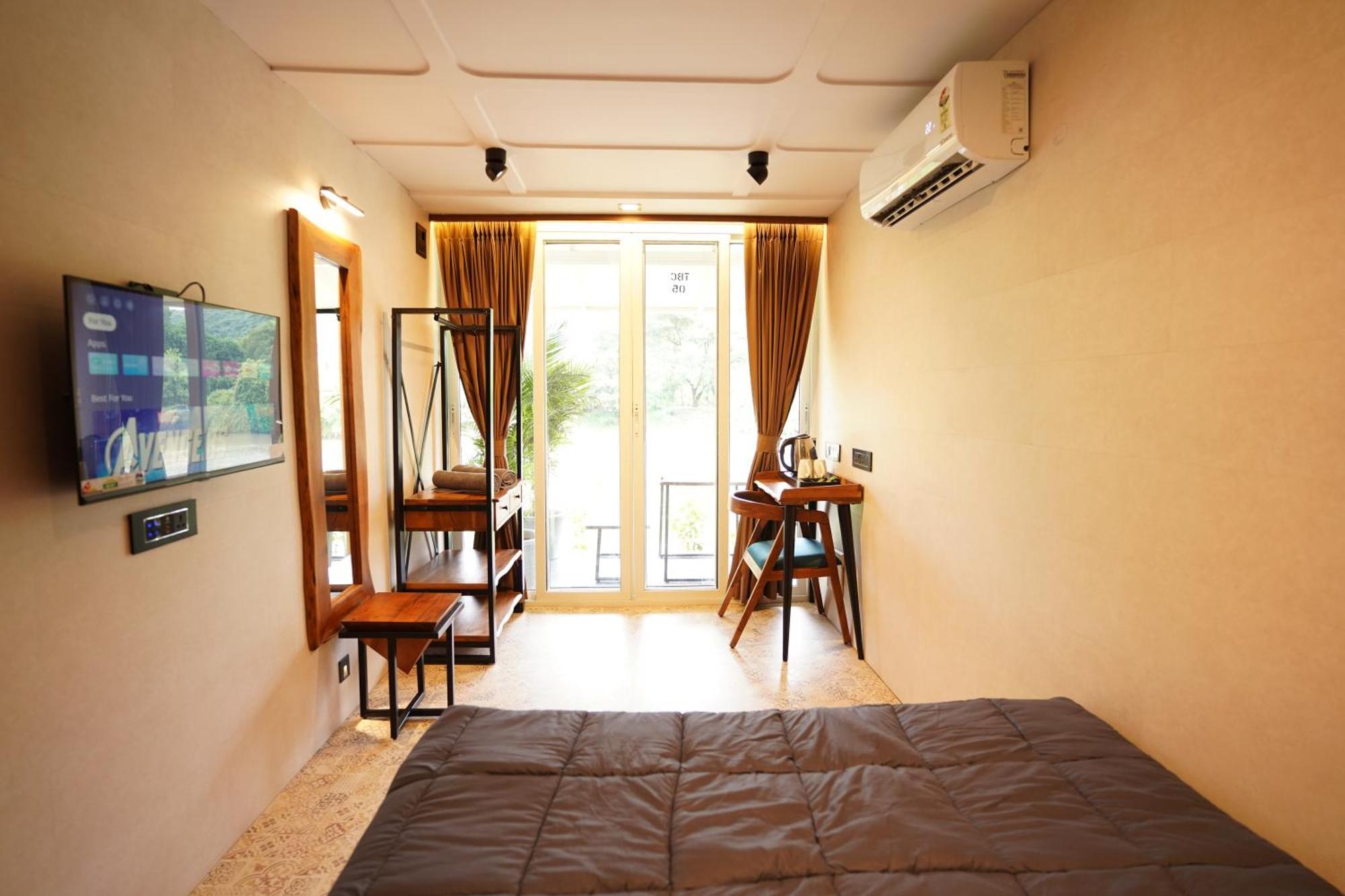 Hotel The Boat Club,Karjat Exterior foto