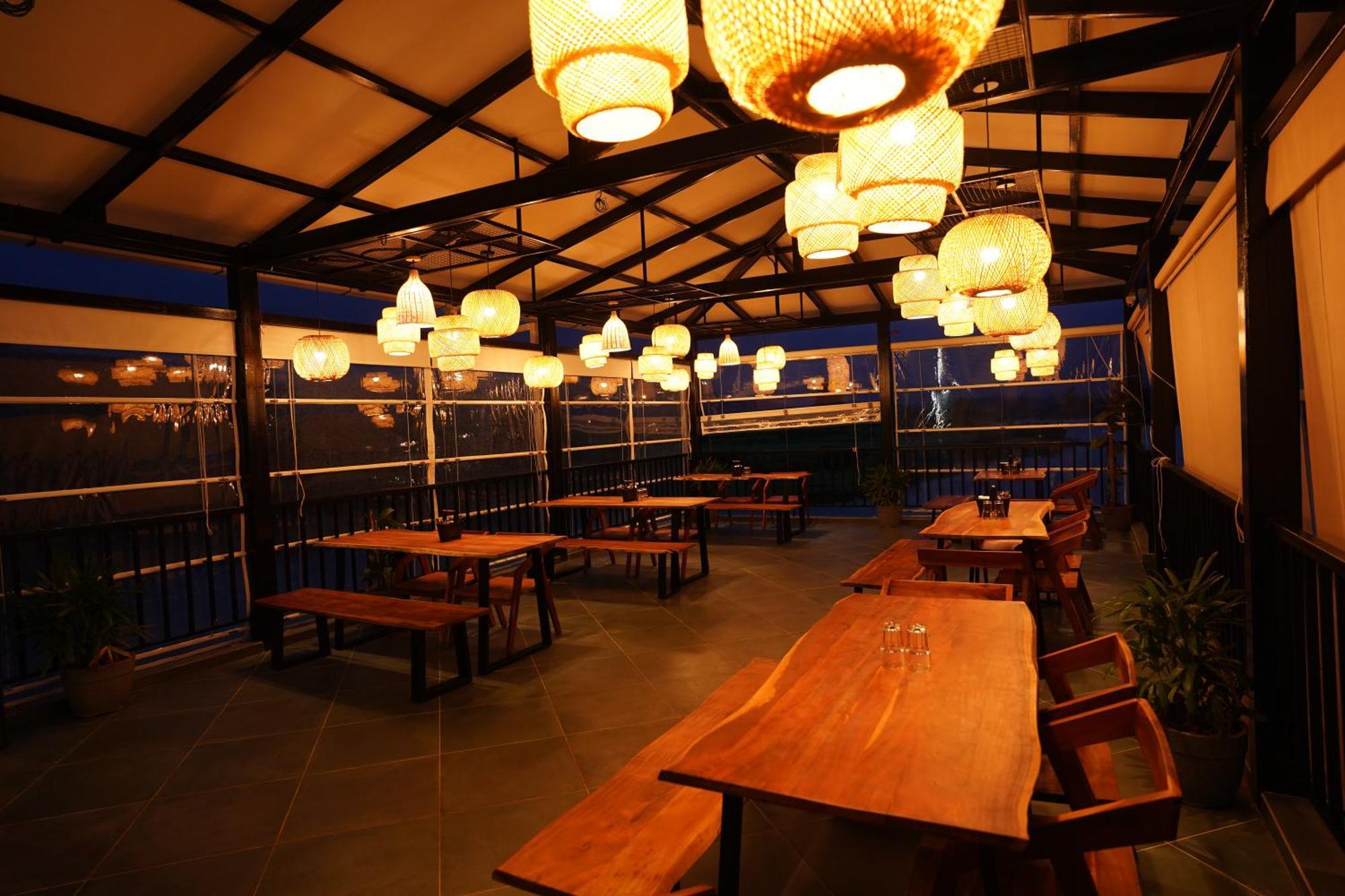 Hotel The Boat Club,Karjat Exterior foto
